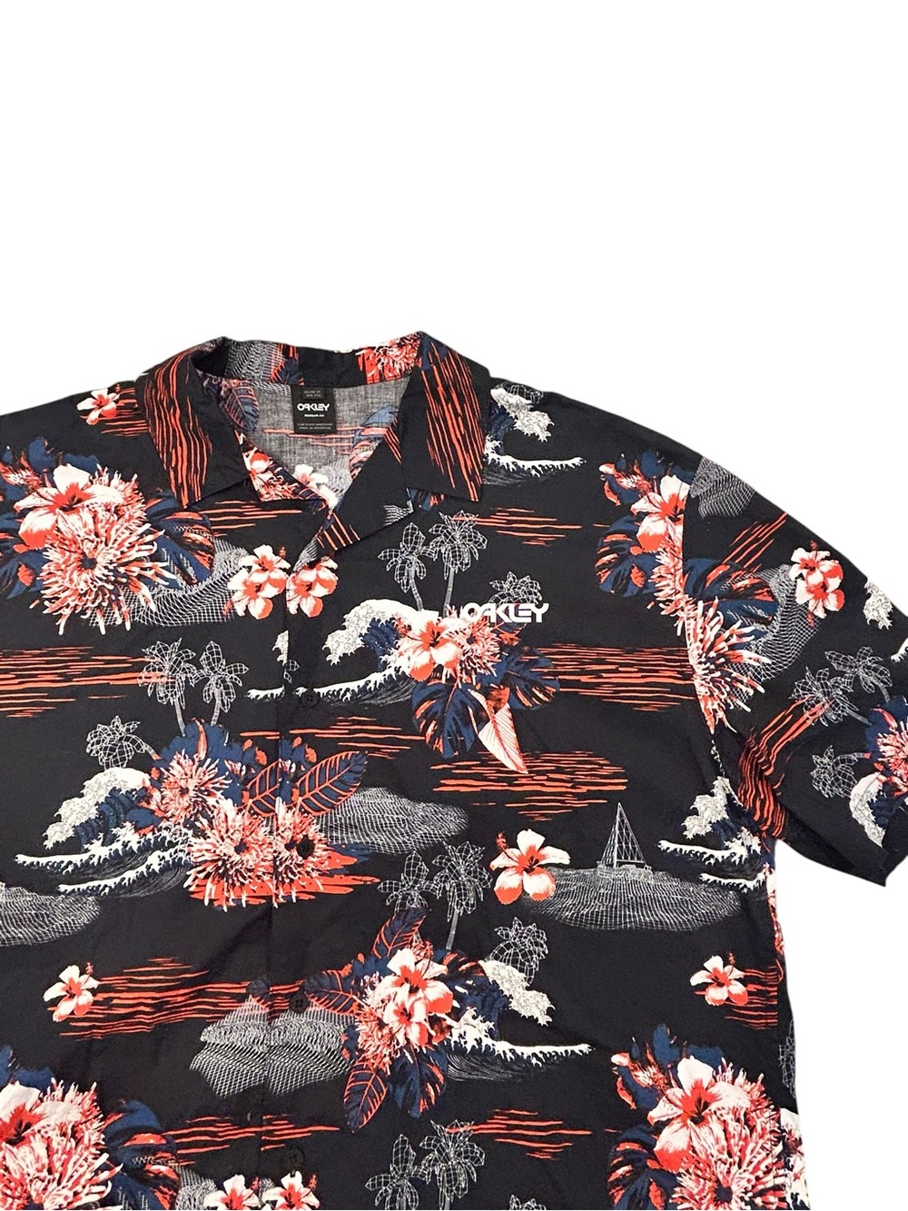Oakley Men’s Black Red Floral Hawaiian Shirt Regular Fit XL Floral Tropical